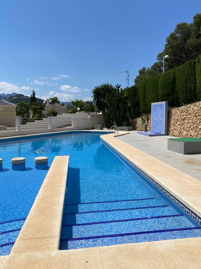 Villa Lilia Rosa Calp Exterior foto